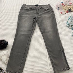 Skimmer grey wash WHBM jeans